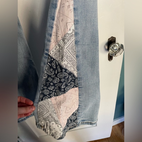 Driftwood x Free People Farrah Patchwork Flare Jeans Sz 27 NWT Bandana Fabric - Picture 8 of 15